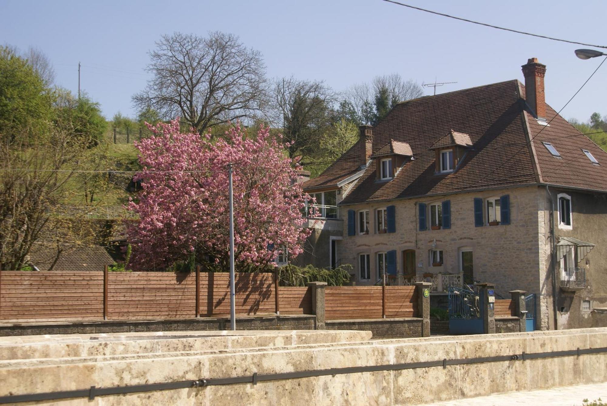 Chambres D'Hotes Les Charmettes Rang Exterior foto
